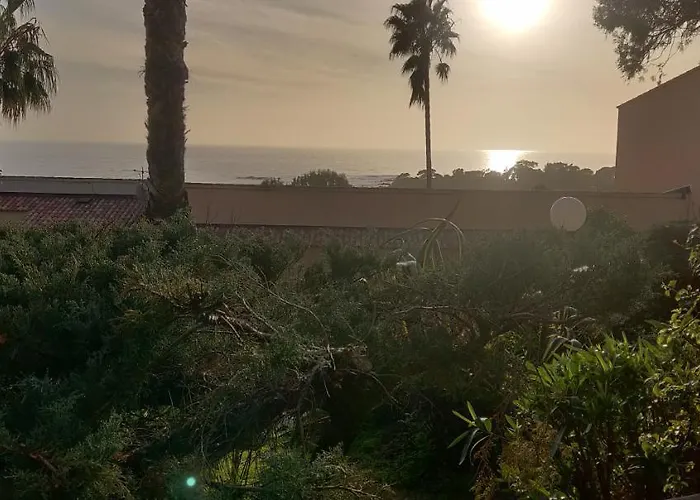 Superbe T1 Neuf Avec Vue Sur Marinella * Ajaccio (Corsica)